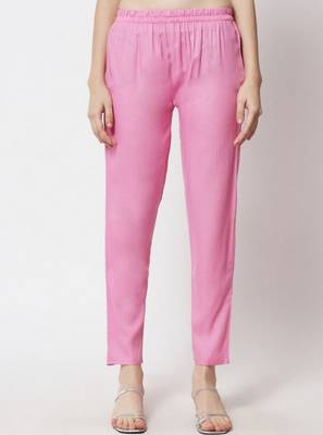 Women Flamingo Pink Kurta Set with Dupatta 6