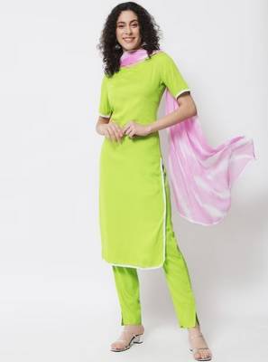 Women Fluorescent Green Kurta Set with Dupatta 3