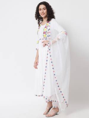 Women White Anarkali Suit Set with Dupatta 2