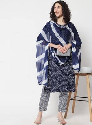 Women Navy Blue Kurta Set with Dupatta 1