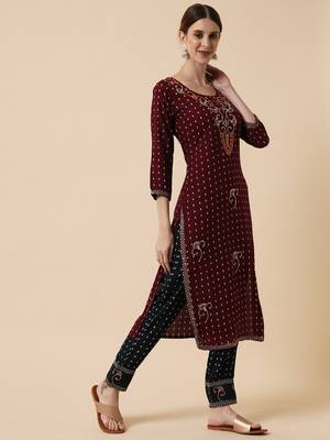 Mocha Brown Kurta and Green pant Set with Dupatta 6
