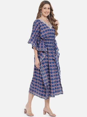 Blue Ethnic Geometric Printed Kaftan for Women 2