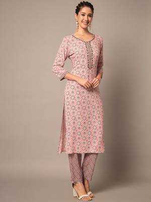 Peach Ethnic Printed Kurta Set with Dupatta 6