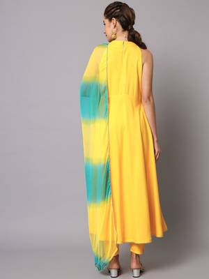 Women Chrome Yellow Kurta Set with Dupatta 3