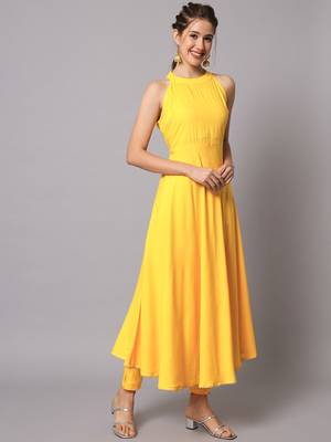 Women Chrome Yellow Kurta Set with Dupatta 6