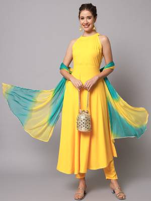 Women Chrome Yellow Kurta Set with Dupatta 1