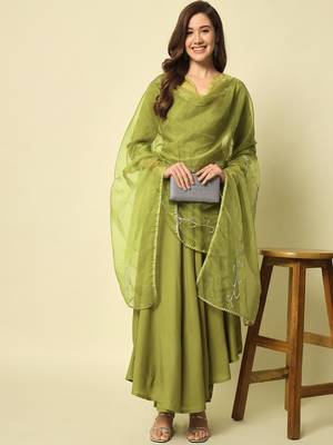 Green Anarkali Suit Set with Dupatta 1