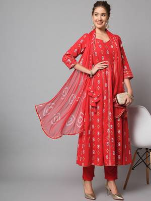 Red Ethnic Motif Anarkali Kurta Set with Dupatta 1