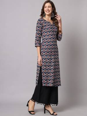 Navy Blue and Maroon Straight Kurta and Pants Set 6