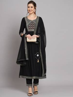 Black Embroidered Kurta Set with Dupatta 1