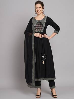 Black Embroidered Kurta Set with Dupatta 5