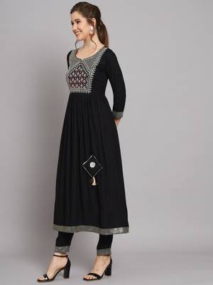 Black Embroidered Kurta Set with Dupatta 6
