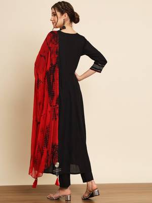 Black and Red Flared Suit Set with Dupatta 3