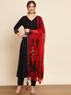 Black and Red Flared Suit Set with Dupatta 5