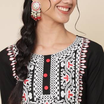 Black and White Ethnic Embroidered Kurta Pants Set with Dupatta 4