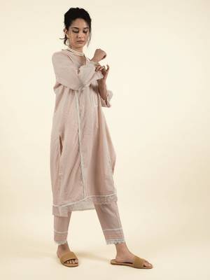 Pink embroidered cotton dobby kurta paired with matching pant 2