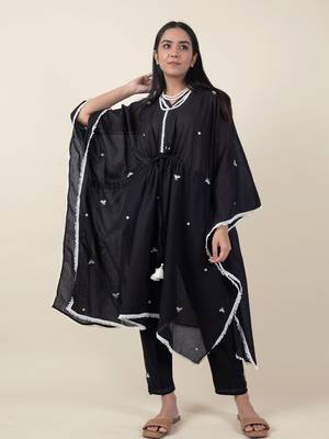 Black cotton kaftan with belt paired with matching pant 3