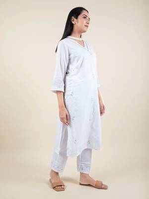 White embroidered cotton kurta paired with matching pant 3