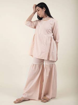Gajri cotton embroidered peplum paired with matching pant 3