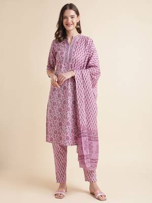 Pink Floral print pure cotton kurta with trousers &dupatta set 1