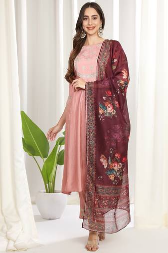 Women pink silk blend kurta set with famcy dupatta