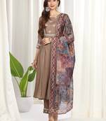 Women dusty grey blend kurta set with fancy dupatta
