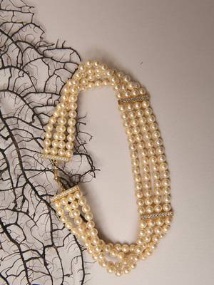 Beautiful World Pearl Choker 3