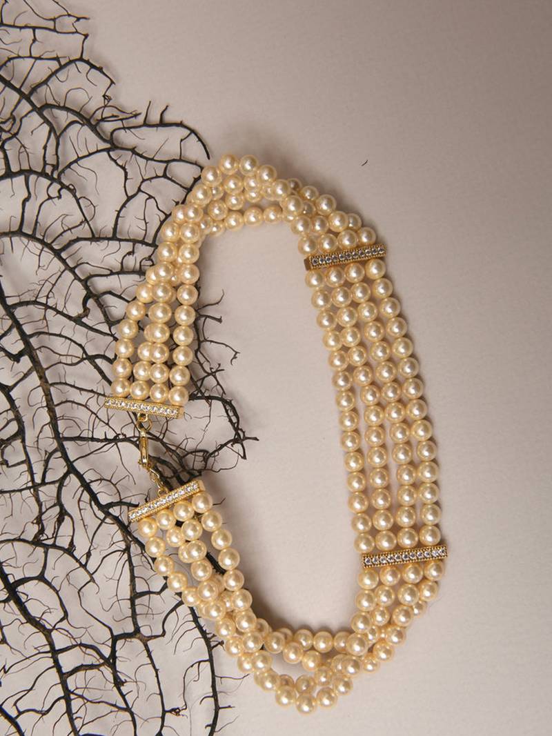 Beautiful World Pearl Choker