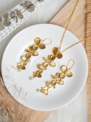Blooms of Gold Set 1