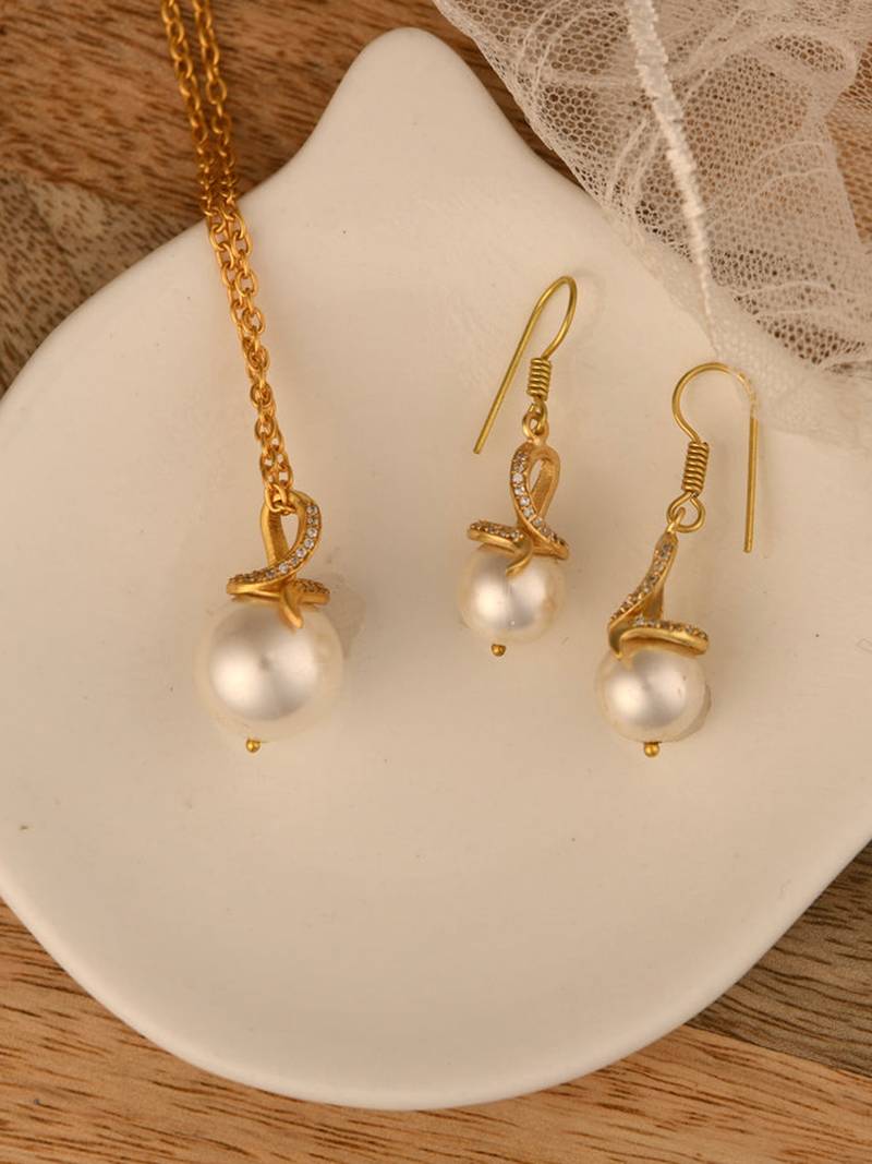Golden CZ Pearl Set