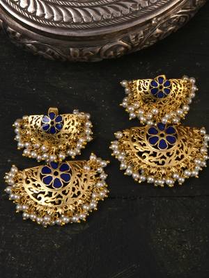 Mogra Necklace with Marigold Duet Earrings (Blue) 1