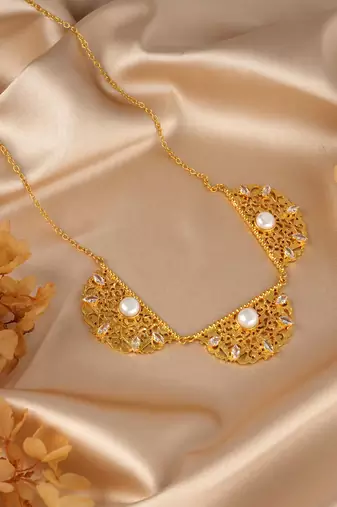 Nilofer Set