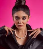 Queen's Pearl Set (Swarovski Pearls)