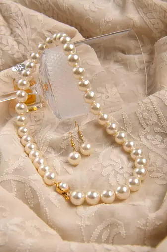 Queen's Pearl Set (Swarovski Pearls)