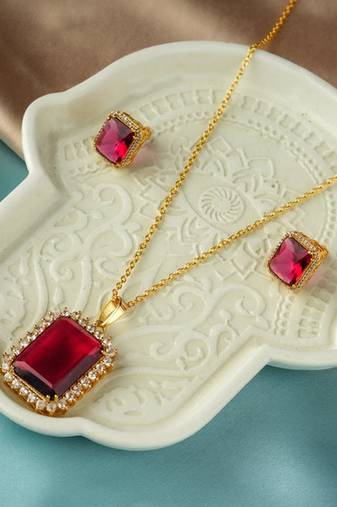 Ruby Radiance Set