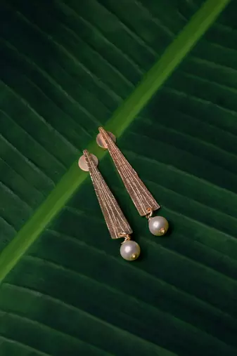 Falling Drops Studs (Gold-Plated)