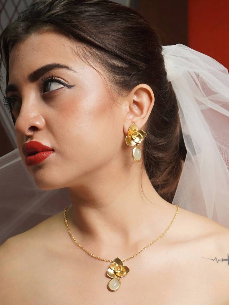 Fresh As a Daisy Earrings