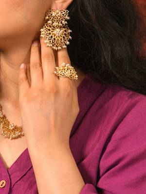 Mohini Earrings 3