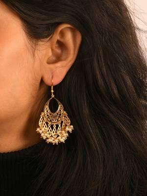 Nazaakat Earrings 1