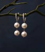 Snow White Zircon Pearl Earrings