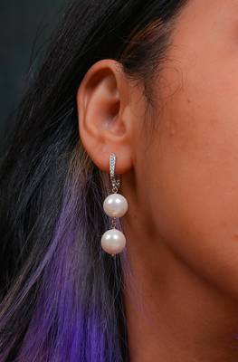 Snow White Zircon Pearl Earrings 2