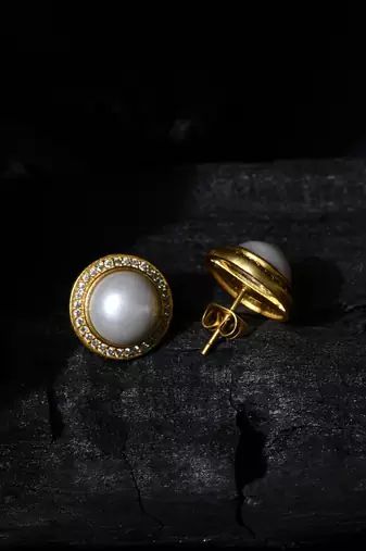Stars and Pearls Studs