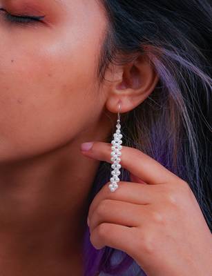 Pearl woven earrings 1