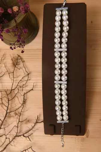 manufactured pearl bracelet
