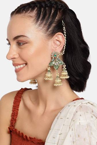 Gold Plated Intricately Designed Traditional with Detachable Hair Chain Encased With Kundans & Pearls Jumka