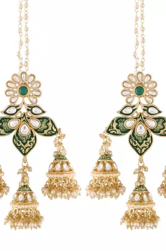 Gold Plated Intricately Designed Traditional with Detachable Hair Chain Encased With Kundans & Pearls Jumka