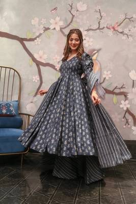 Glamorous Grey Colour Fancy And Elegant Partywear Girlish Dress 1