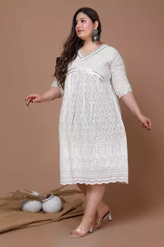 women's plus size mirror lace chikankari kurta
