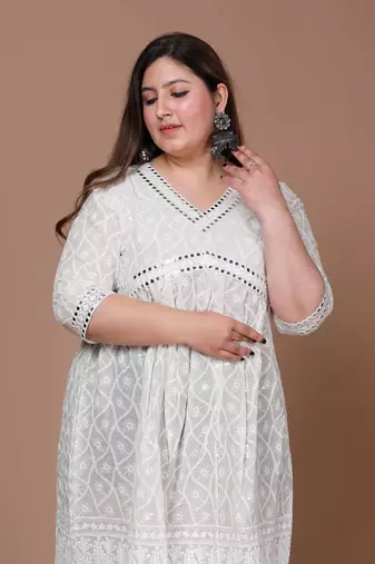 women's plus size mirror lace chikankari kurta