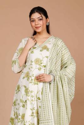 womens green printed anarkali kurta with palazzo and dupatta 2